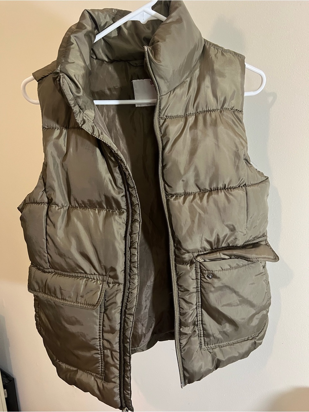 SO Olive Shiny Quilted Shell Vest